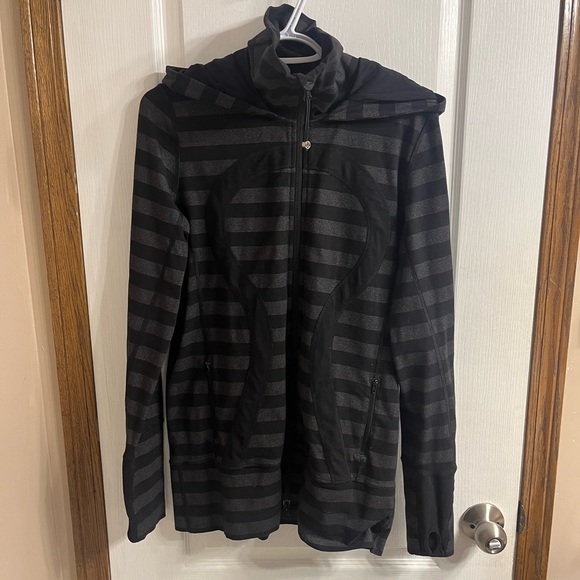 2/$50 Lululemon Stride Jacket - Size 10 - Black Micro Macro Stripe (As is) - Picture 3 of 12